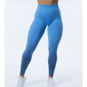 New Alphalete Amplify ombré leggings - Blue Moon.  Size small.